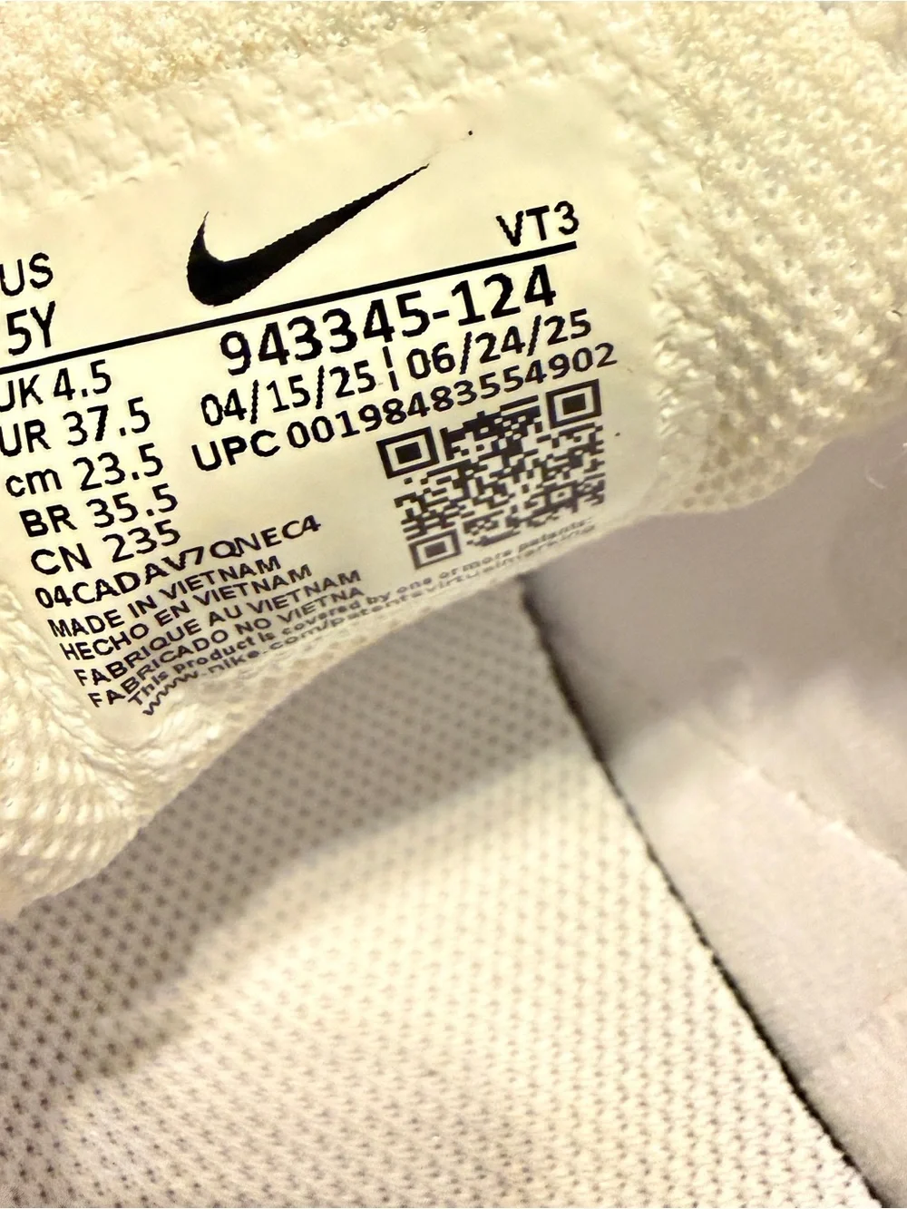 Nike Air Max 270GS Women's White Sneakers with Pink Air Unit
